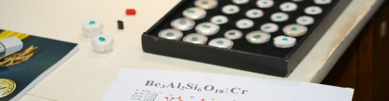 Производство синтетических изумрудов